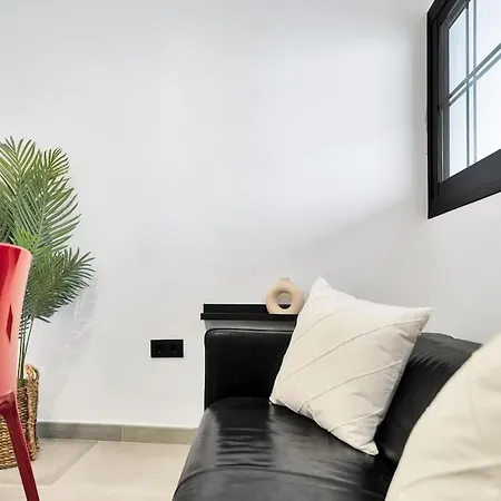 Moderno Estudio Con Wifi En - Vistamar 16 Estudio Marbella